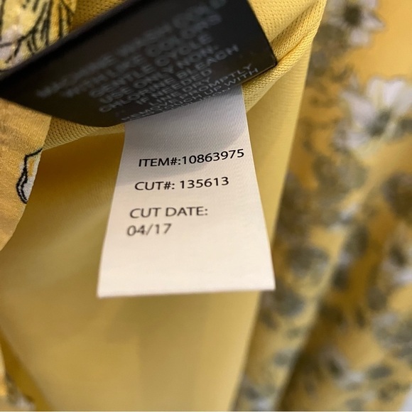 Torrid Faux Wrap Yellow Floral Dress (Size 10) - Picture 8 of 12